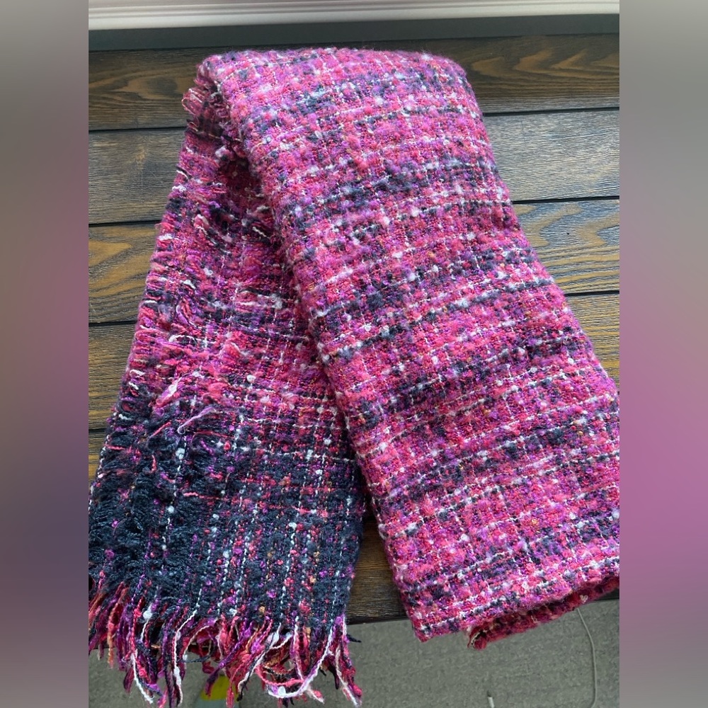 Soft fushia Ann Taylor scarf